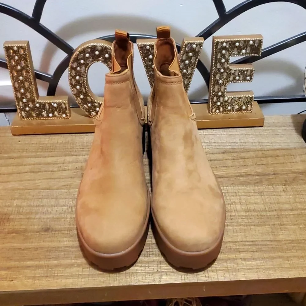 ZODIAC Women's Leather Tavi Ankle Chunky Lug Boot Latte, Sz 9.5, Euro Boho